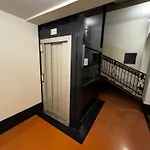 Casa Tommasini 招待所 3*