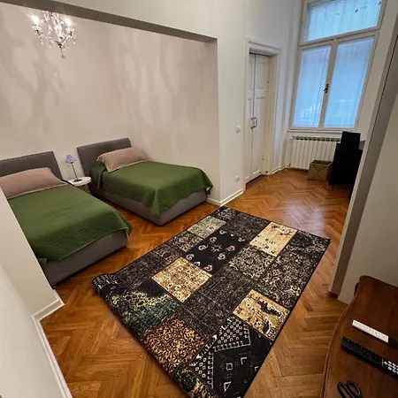 Casa Tommasini 的里雅斯特